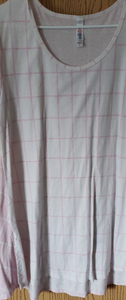 LulaRoe Tee